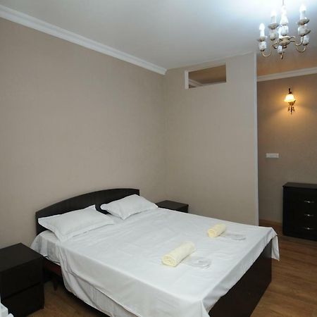 Shako'S Apartments Tbilisi Bagian luar foto