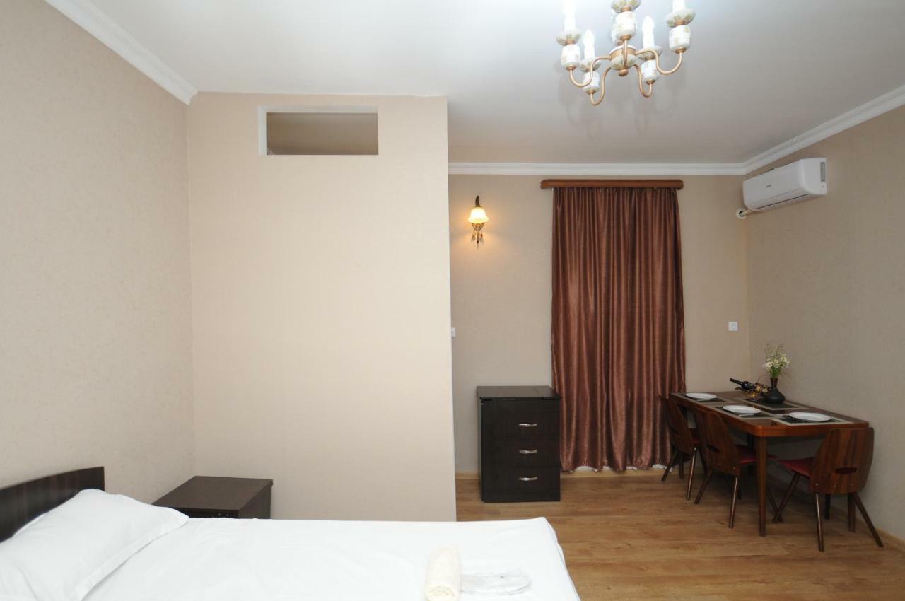Shako'S Apartments Tbilisi Bagian luar foto